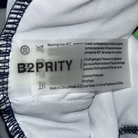 B2PRITY Size Medium One Piece Swimsuit NWOT - Picture 7 of 8